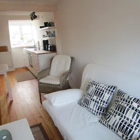 Hebbel Apartment