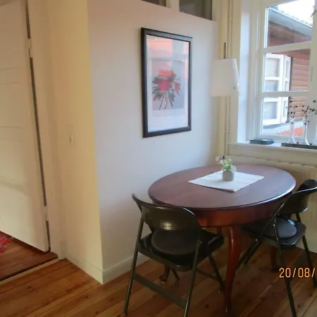 Hebbel Apartment